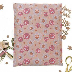 25 Smiley 10x13 designer poly mailer